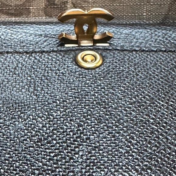 Chanel Black leather wallet with COA - Picture 3 of 8